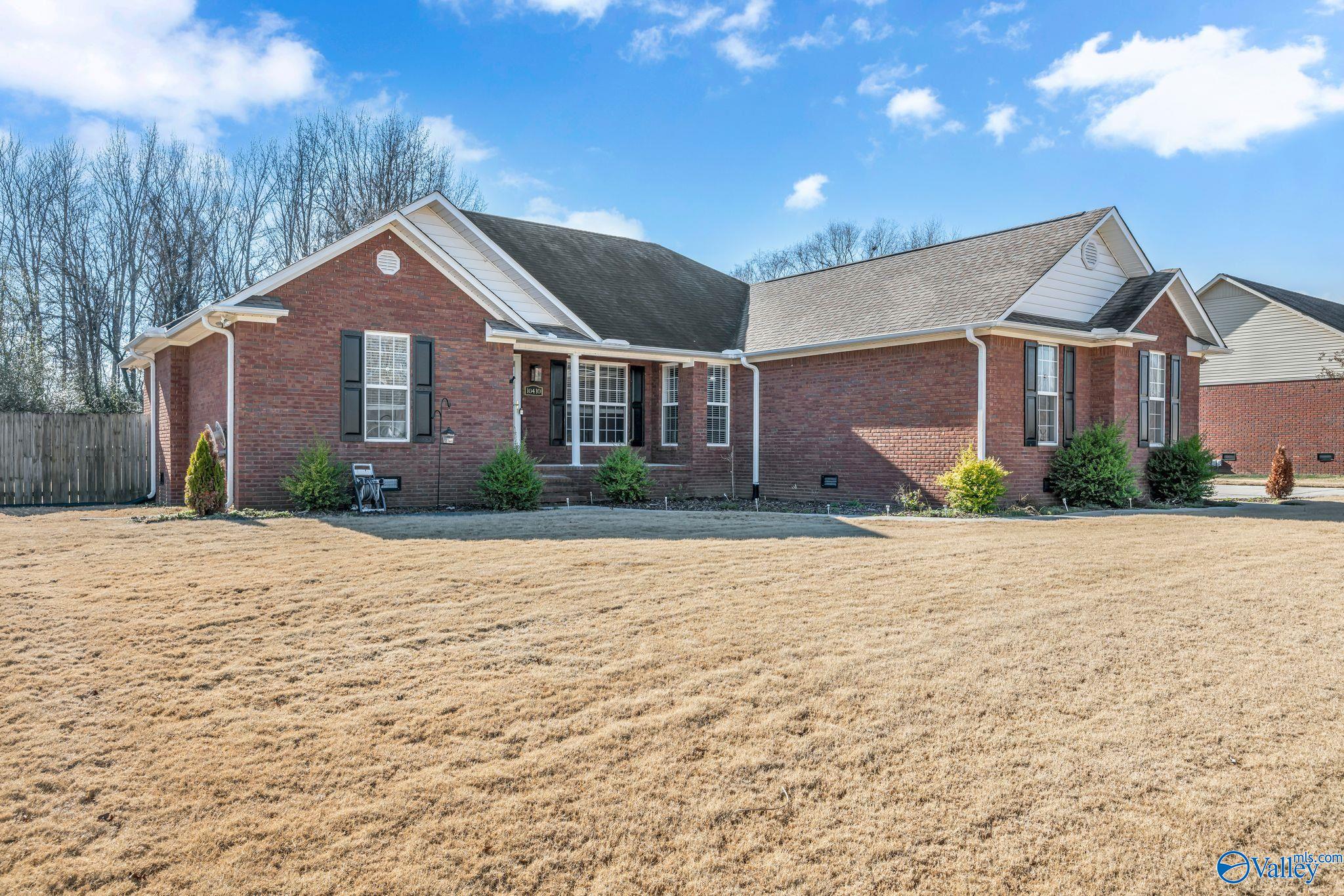 10410 Monks Drive, Athens, Alabama image 2