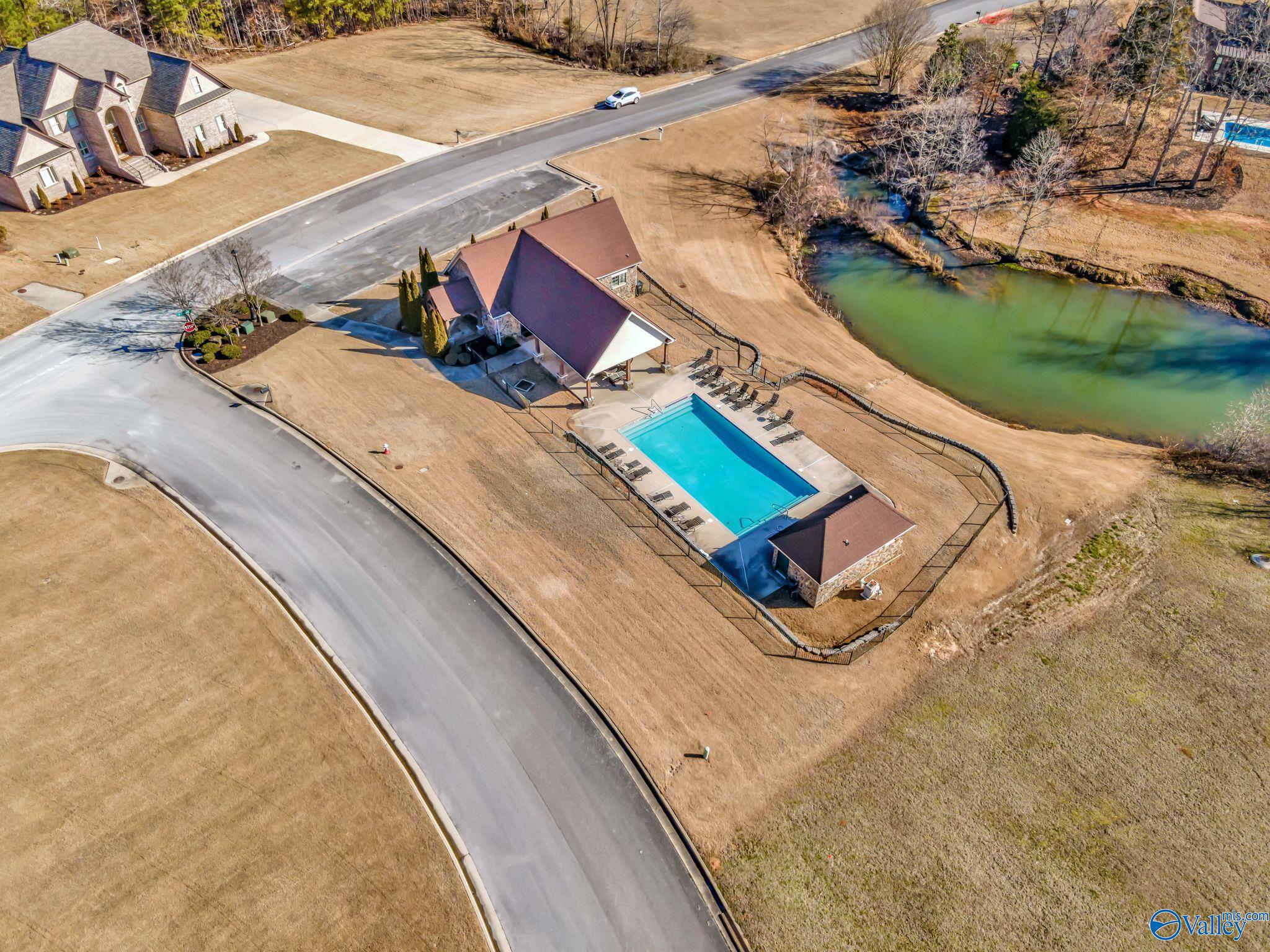 1618 Lake Cove Drive, Decatur, Alabama image 7