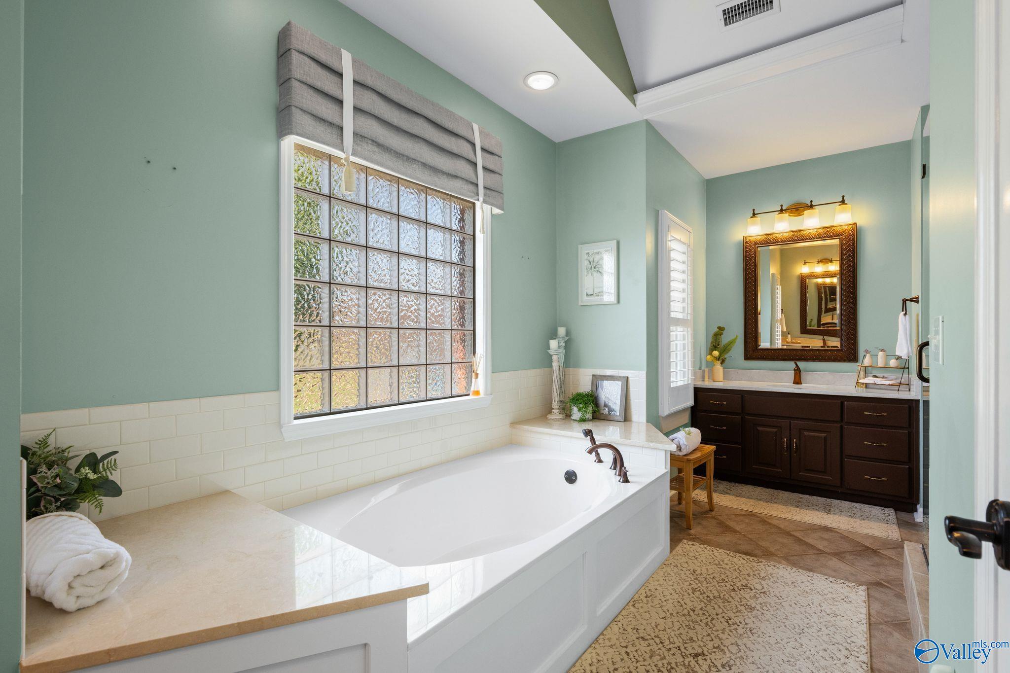 130 Canterbury Drive, Madison, Alabama image 23