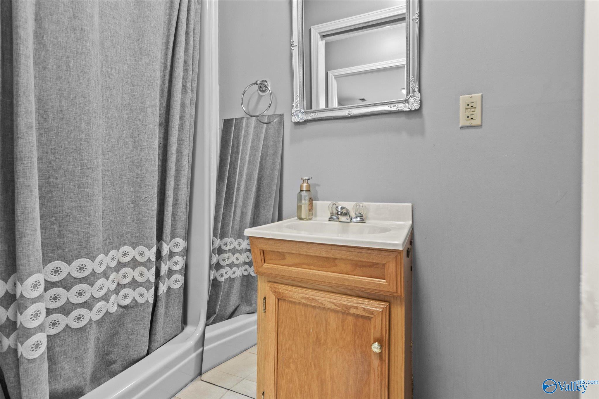 1667 Davis Road, Albertville, Alabama image 13