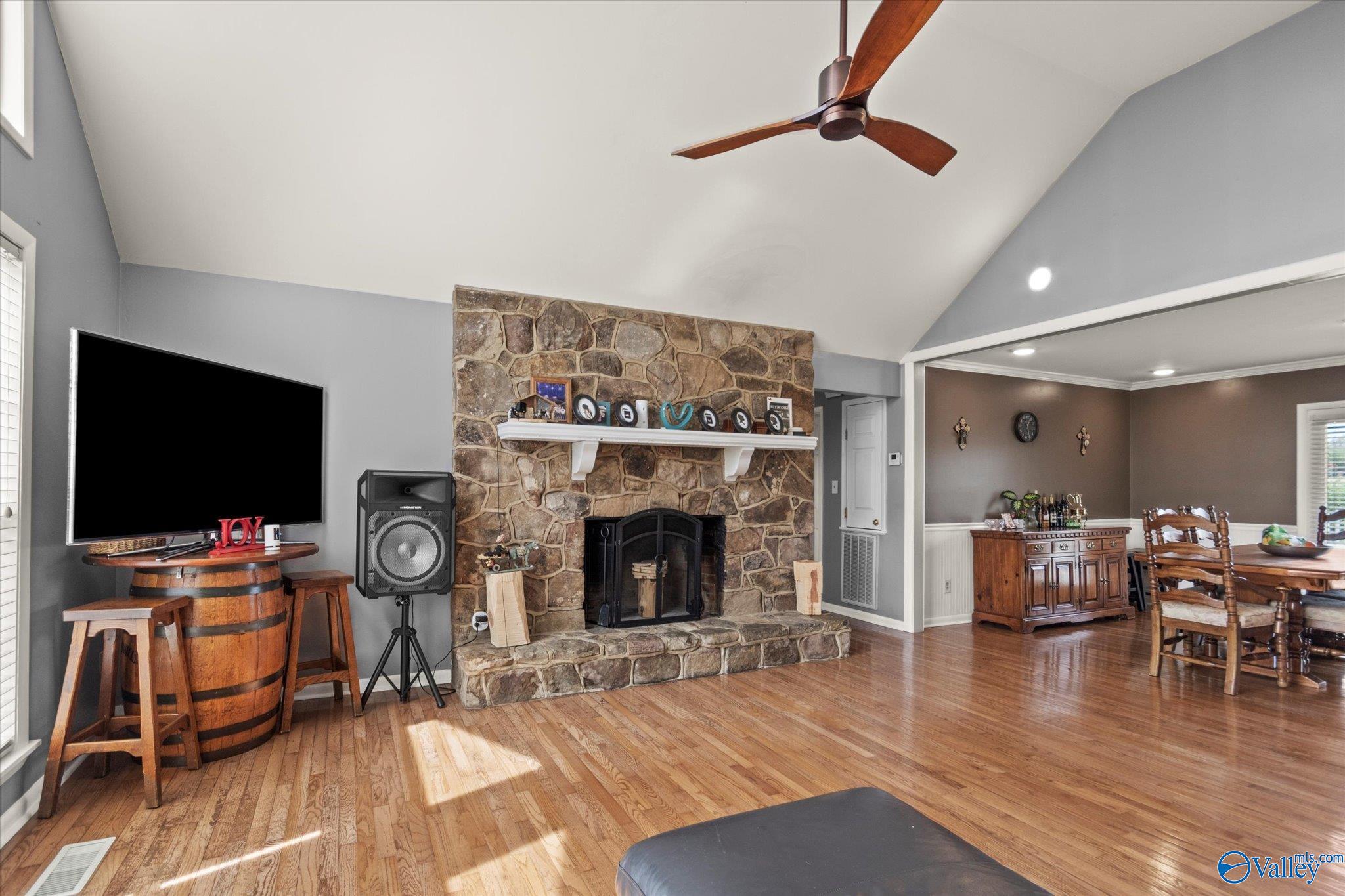 1667 Davis Road, Albertville, Alabama image 4