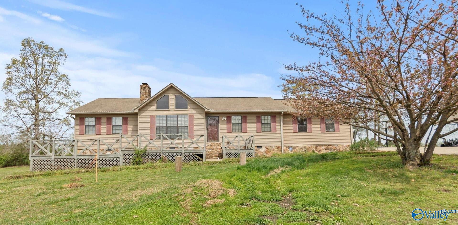1667 Davis Road, Albertville, Alabama image 1