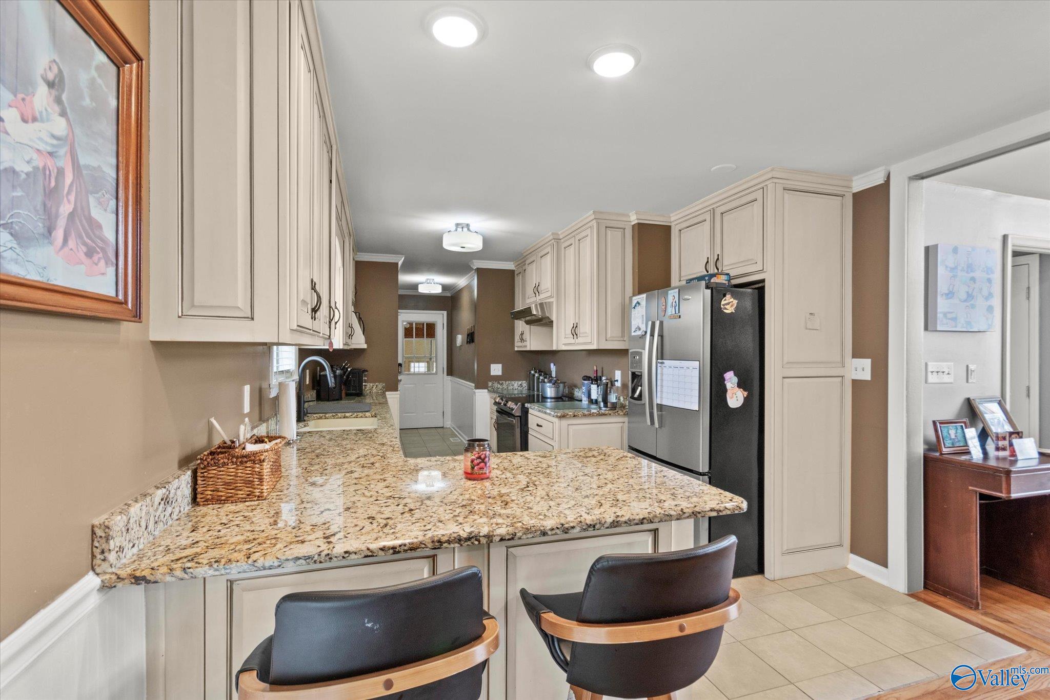 1667 Davis Road, Albertville, Alabama image 3
