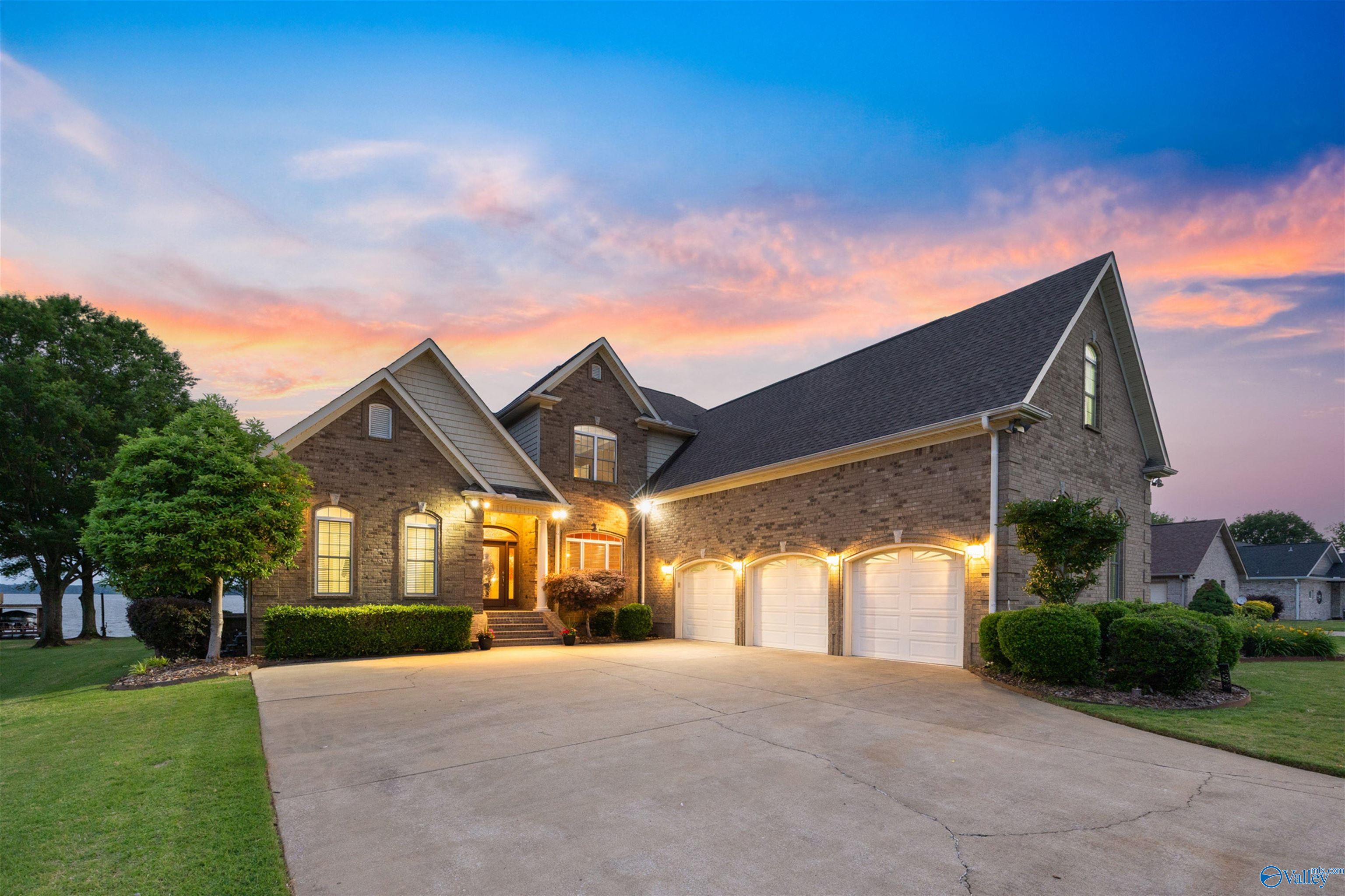 172 Naomi Drive, Rogersville, Alabama image 7