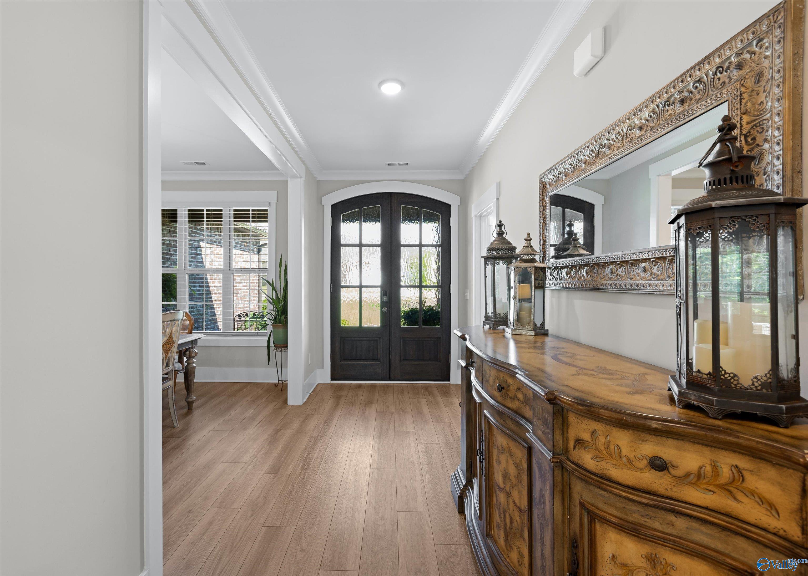 29198 Canoe Circle