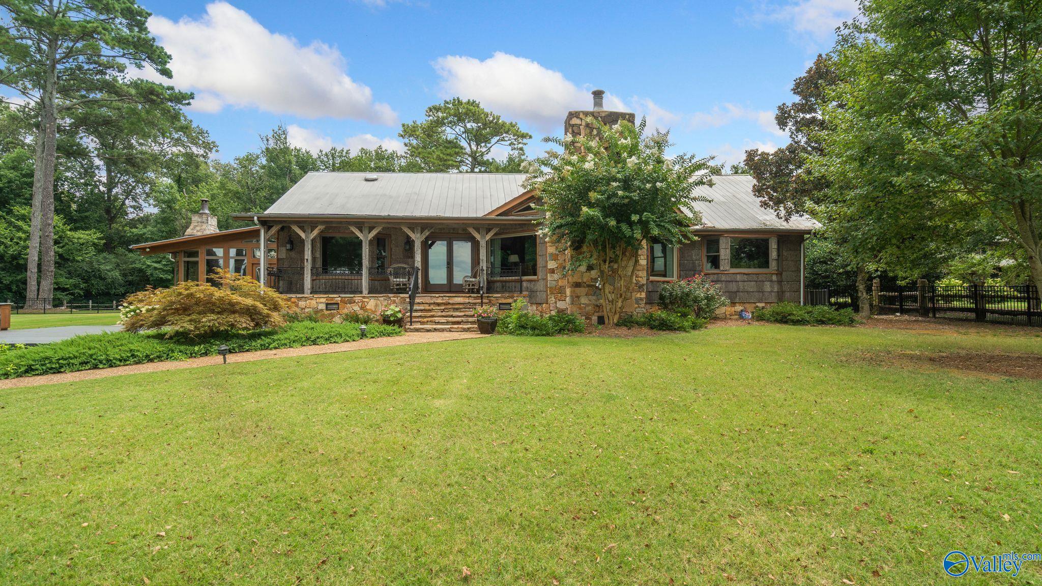 3424 Creek Path Road