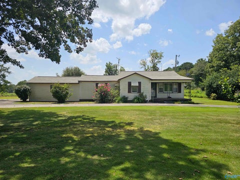 Homes For Sale - 361 County Road 1753<br/> Cullman County, Holly Pond, AL 35083
