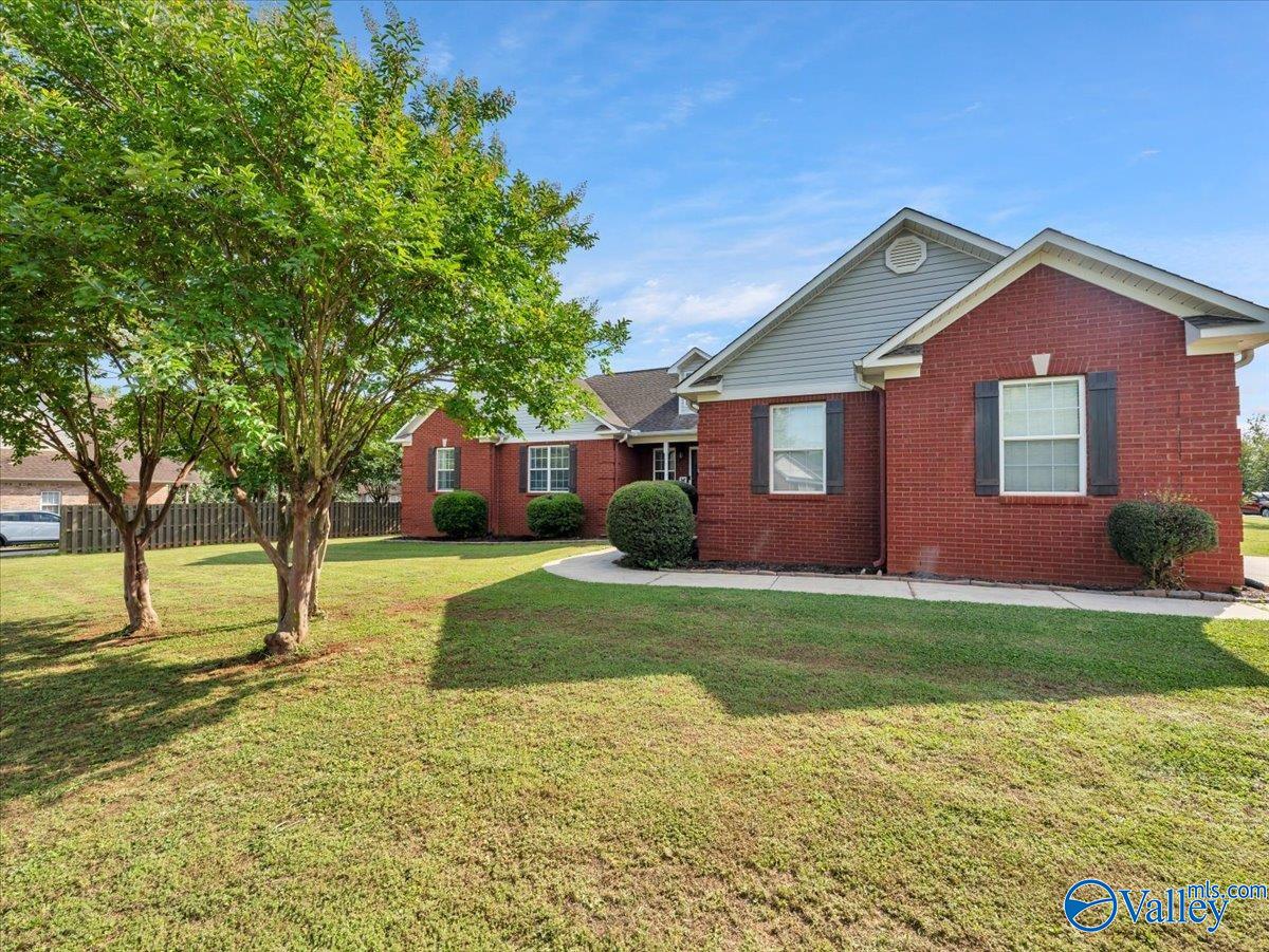 100 Bridle Bend Court