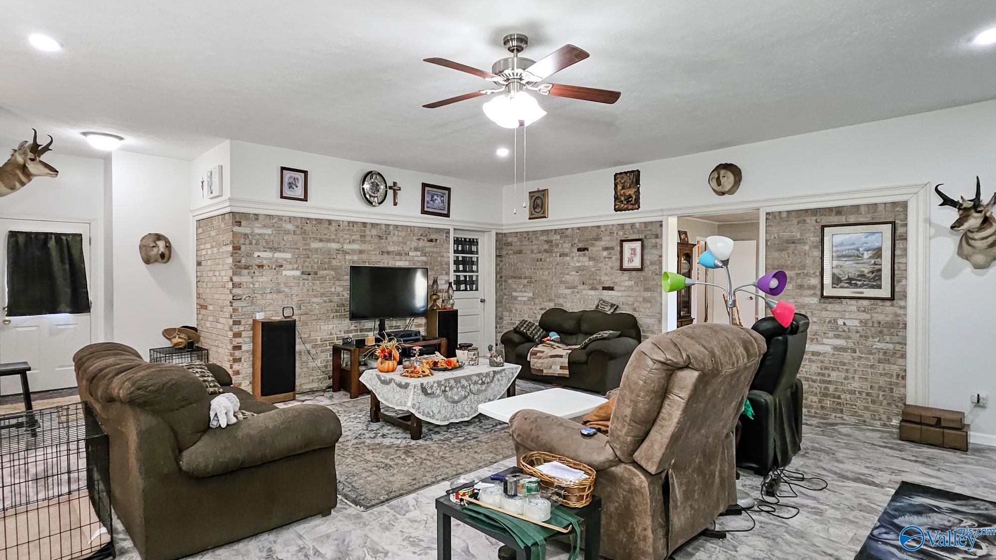 21767 Nelson Road, Elkmont, Alabama image 6