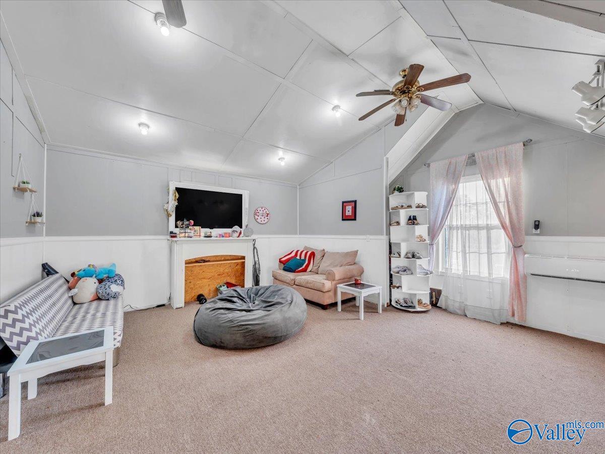 Pisgah, Alabama 35765, United States, 4 Bedrooms Bedrooms, ,3 BathroomsBathrooms,Residential,Active,246275