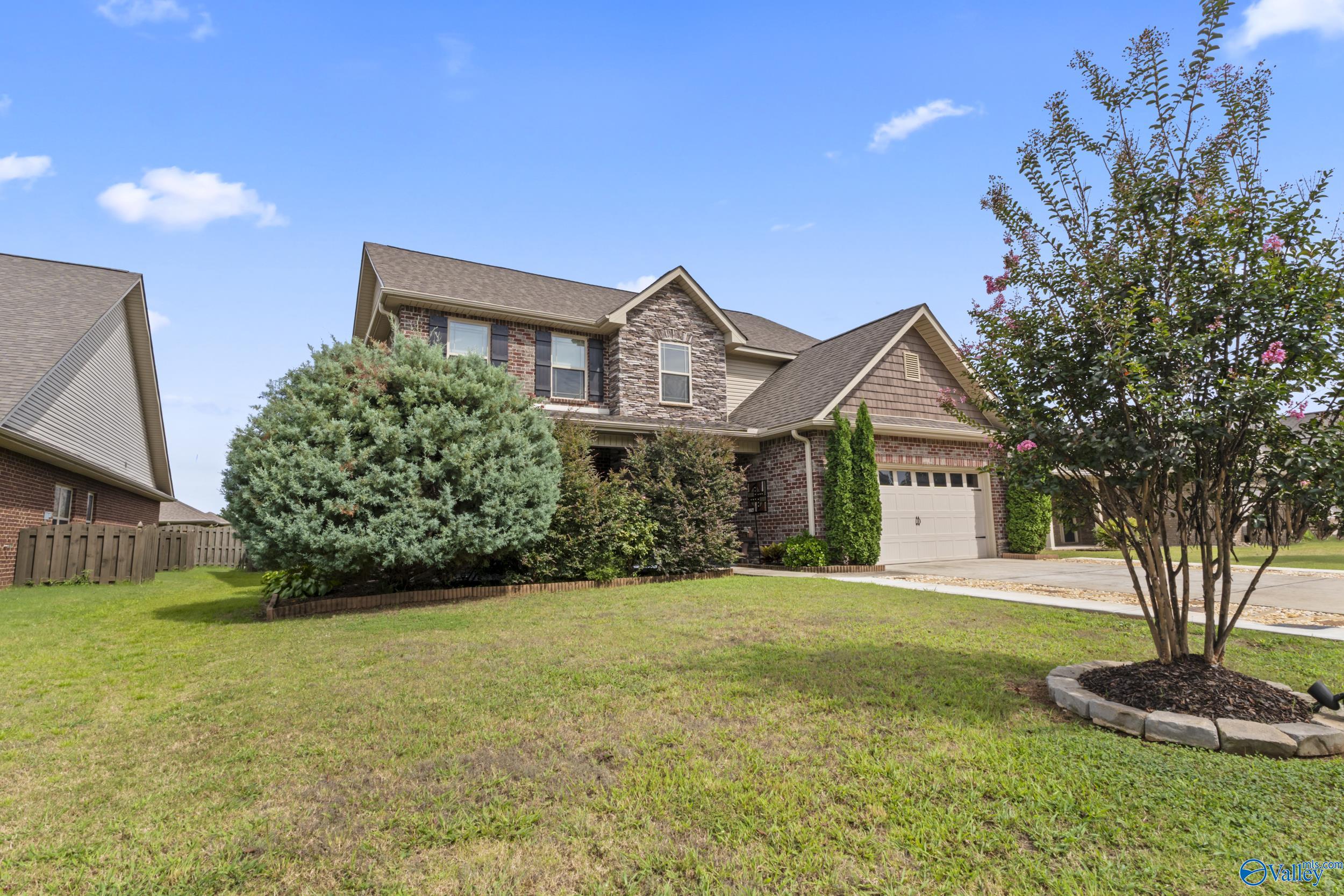 3011 Magnolia Leaf Circle