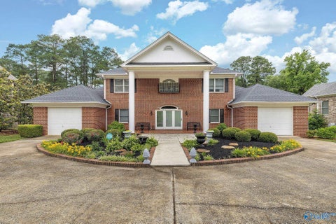 Homes For Sale - 1365 Signal Point Road<br/> Guntersville, AL 35976
