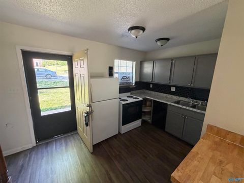 Apartment For Rent - 4931 Cotton Row #C<br/> Huntsville, AL 35816