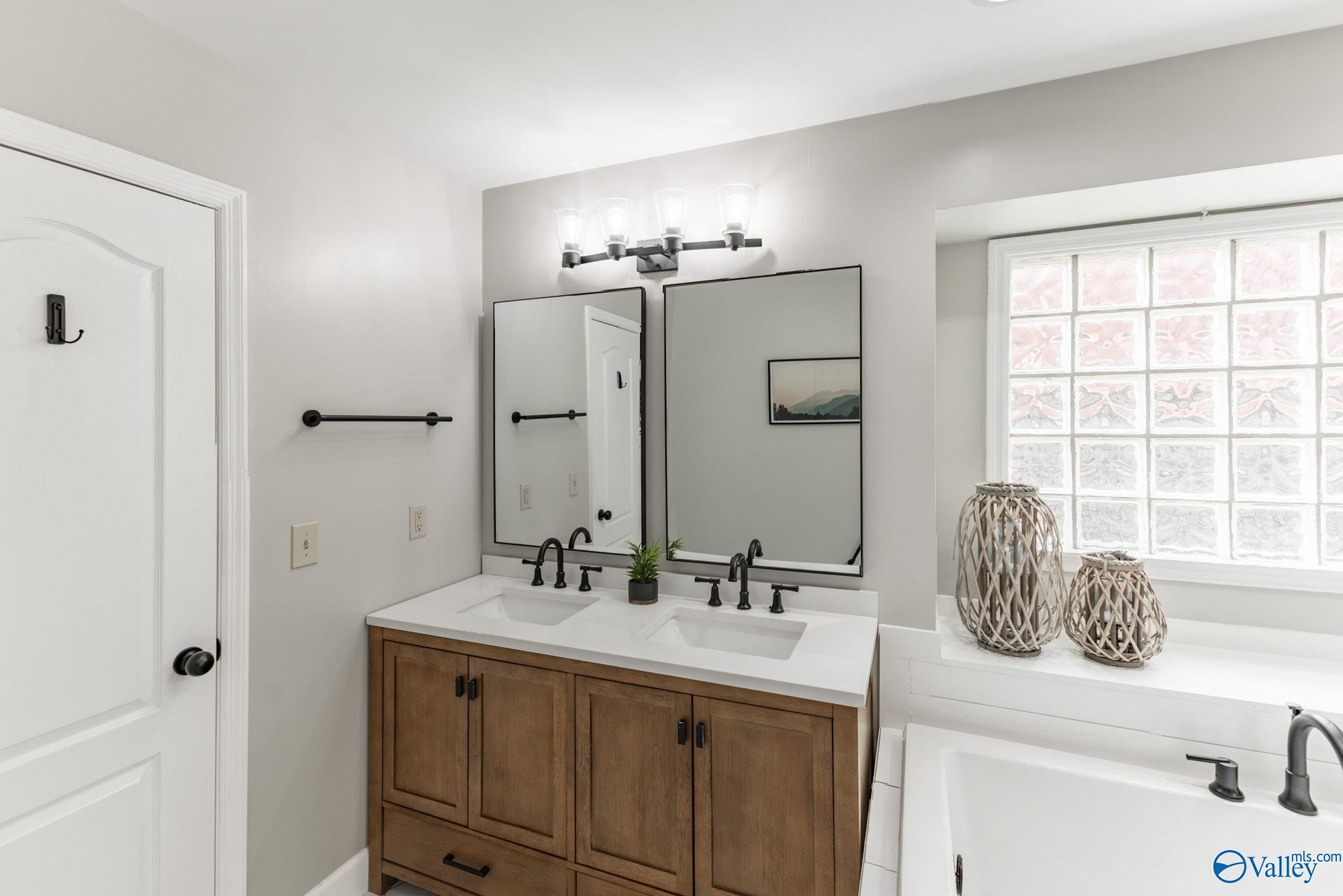 102 N Interlaken Drive, Madison, Alabama image 22