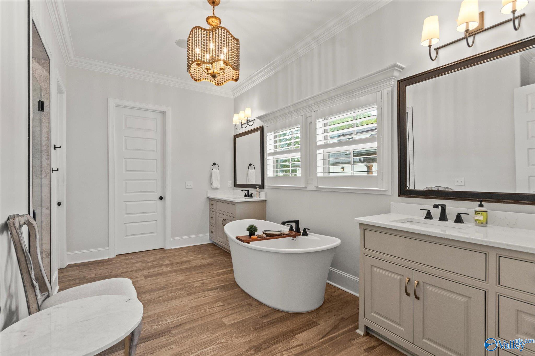 Madison, Alabama, 35757, United States, 4 Bedrooms Bedrooms, ,5 BathroomsBathrooms,Residential,Pending,2041569