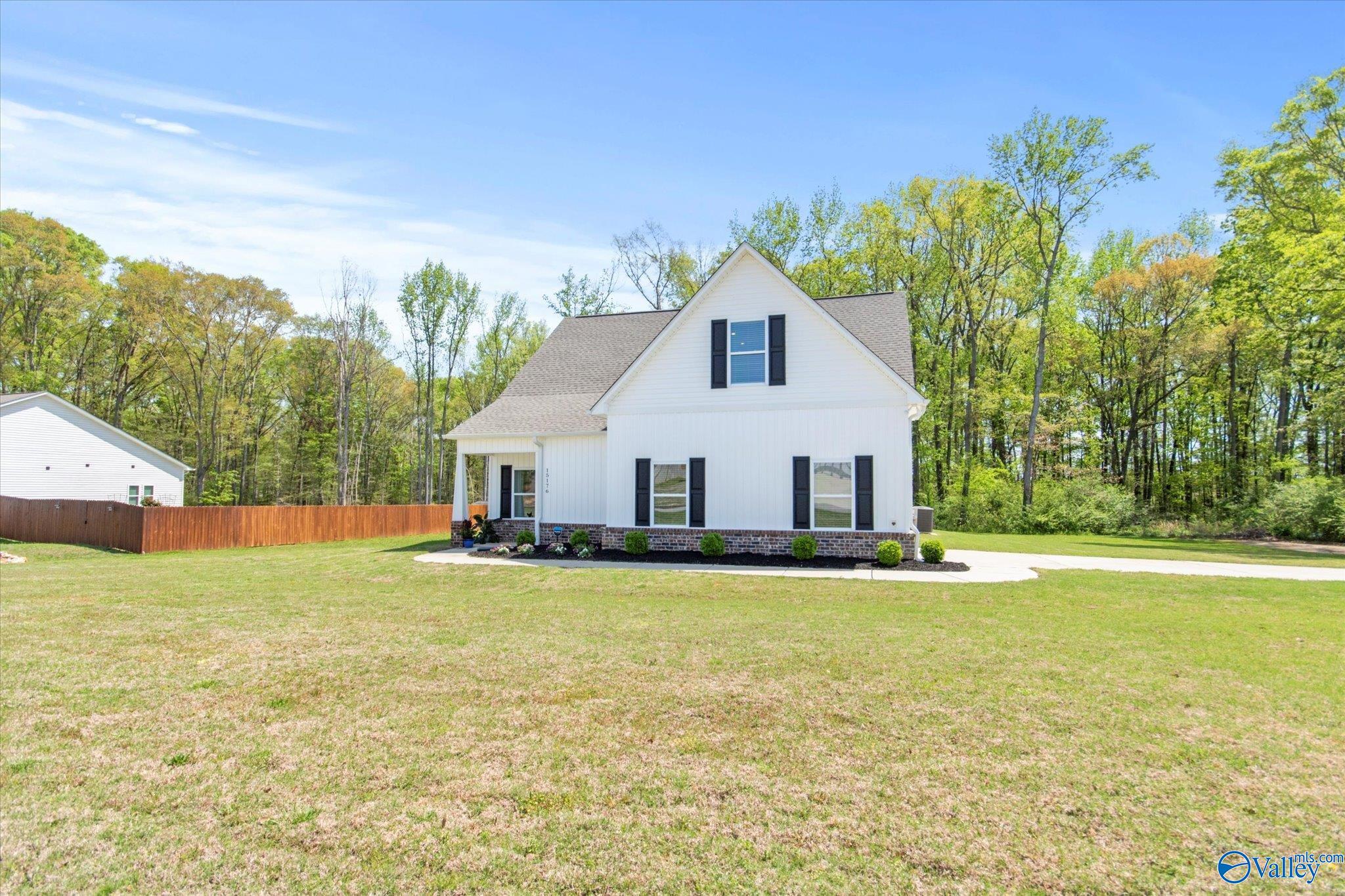 15176 Blendor Crooks Dr, Athens, Alabama image 7