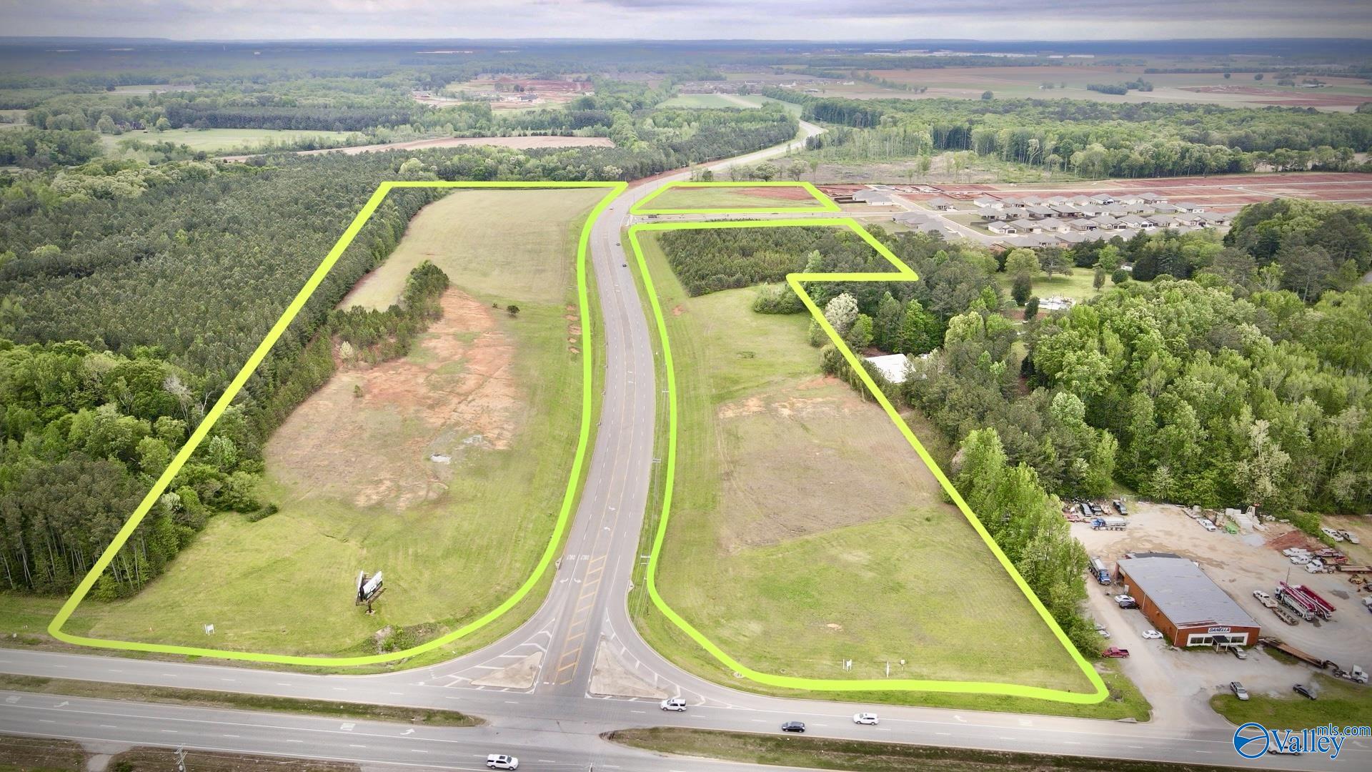17 Acres Highway 72