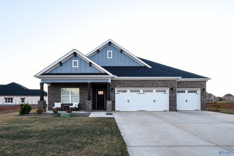 Photo of 204 Charlie Lee Circle, Meridianville, AL 35759 (MLS # 21903726)