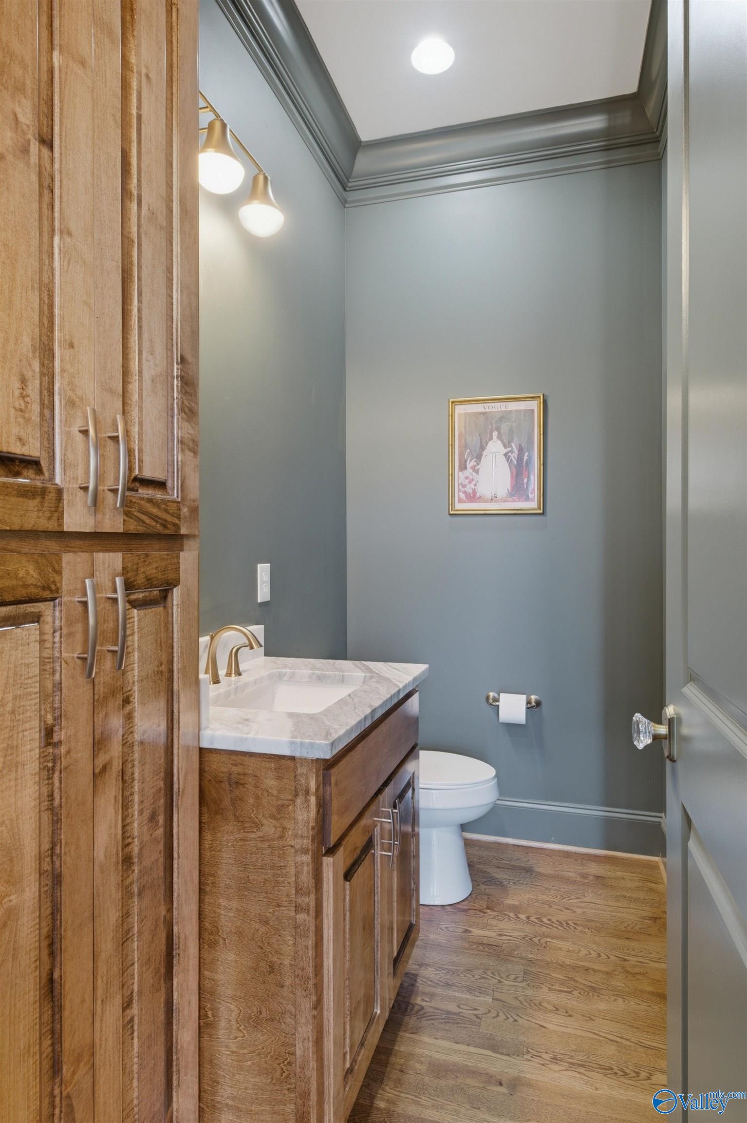 Guntersville, Alabama, 35976, United States, 4 Bedrooms Bedrooms, ,7 BathroomsBathrooms,Residential,Active,2028230