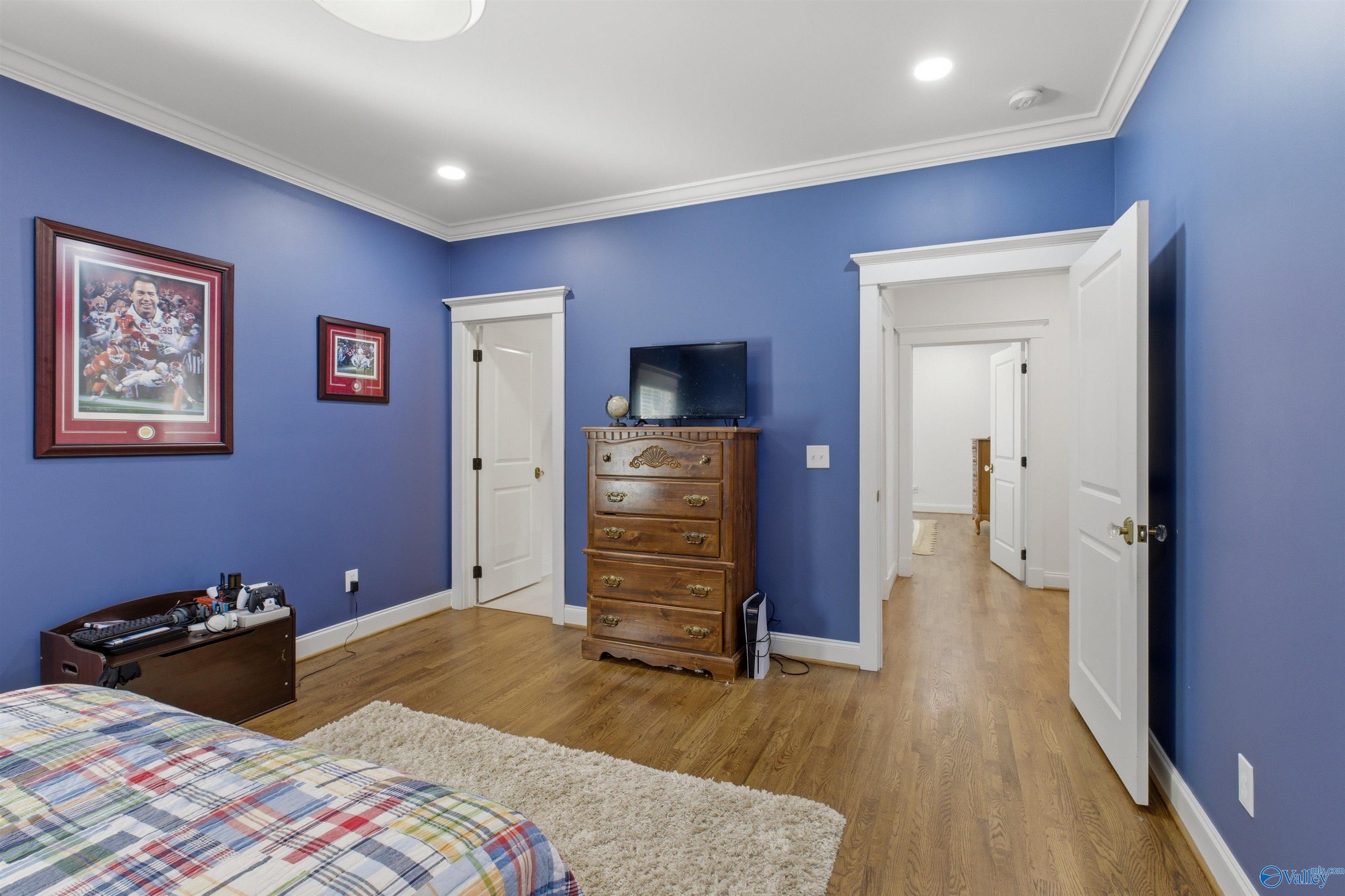 Guntersville, Alabama, 35976, United States, 4 Bedrooms Bedrooms, ,7 BathroomsBathrooms,Residential,Active,2028230