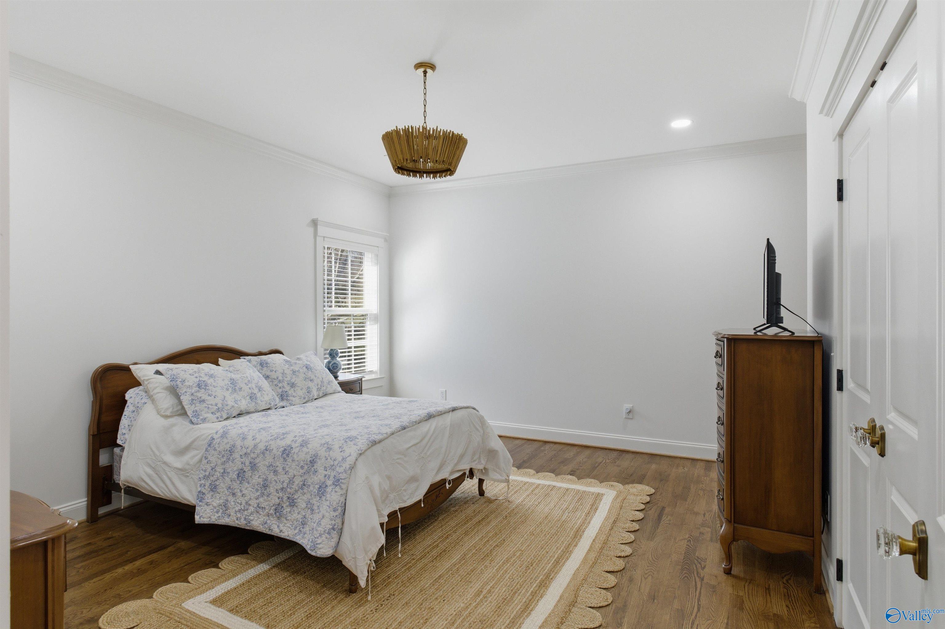 Guntersville, Alabama, 35976, United States, 4 Bedrooms Bedrooms, ,7 BathroomsBathrooms,Residential,Active,2028230
