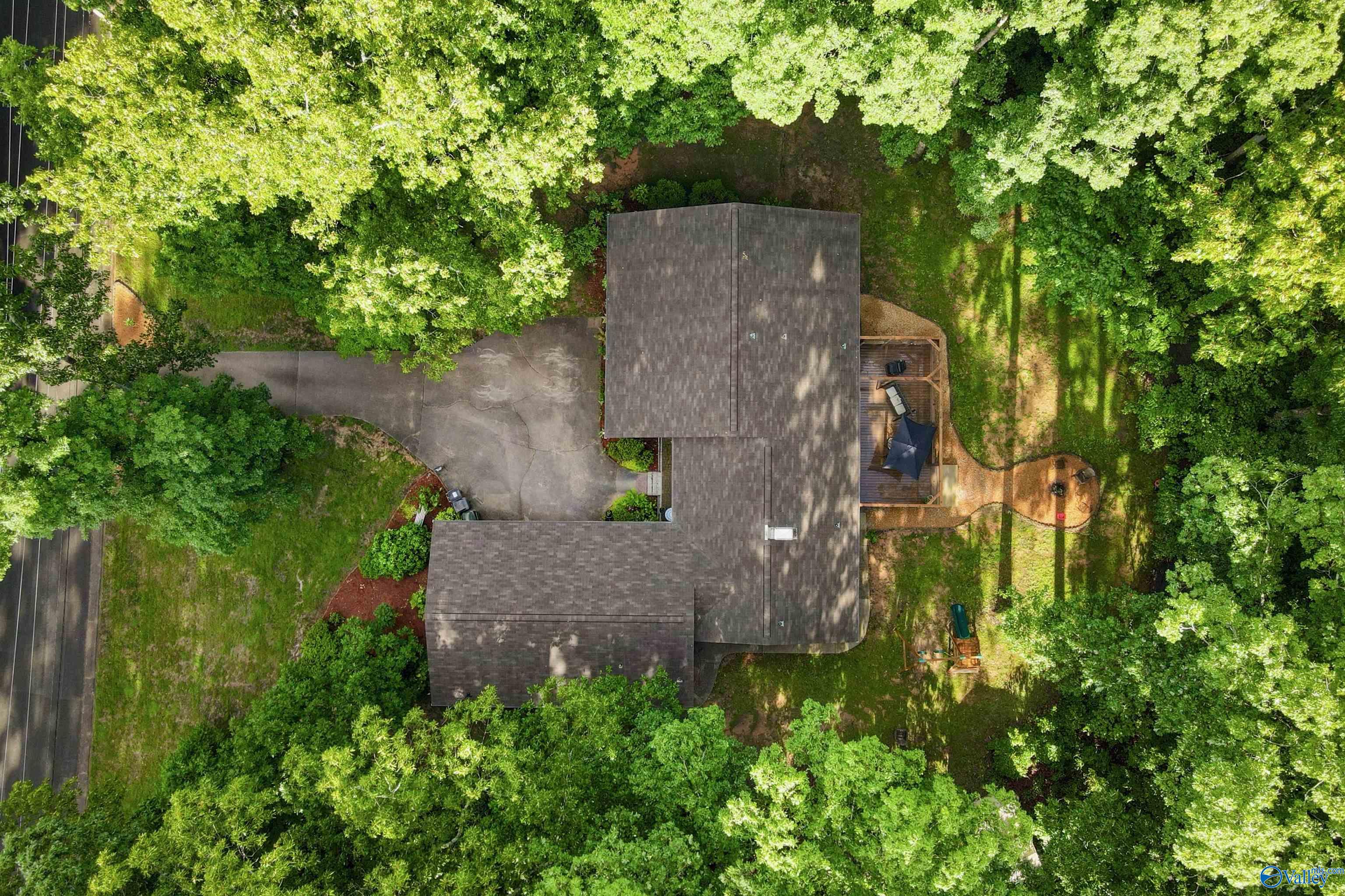 3103 Burningtree Mountain Road, Decatur, Alabama image 4