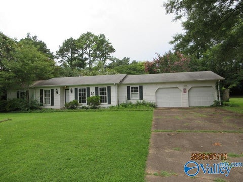 Homes For Sale - 1809 Eastmead Avenue<br/> Morgan County, Decatur, AL 35601