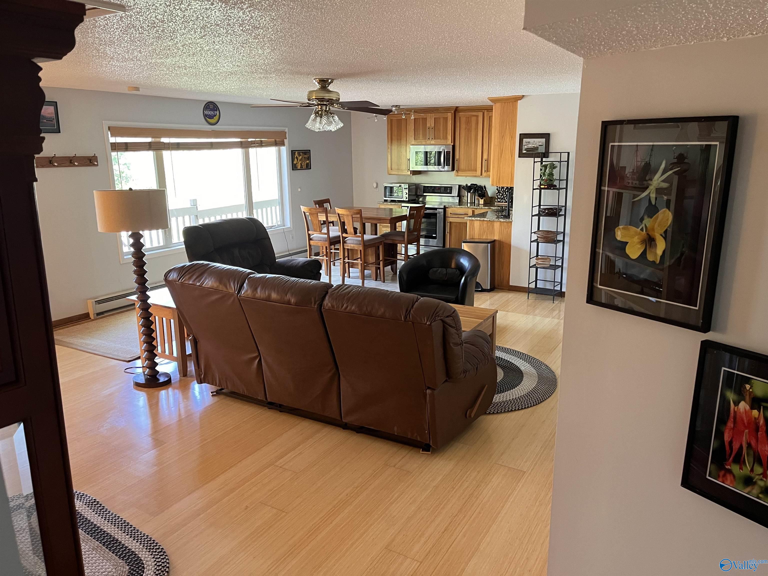 305 NE Riverside Drive, Huntsville, Alabama image 17