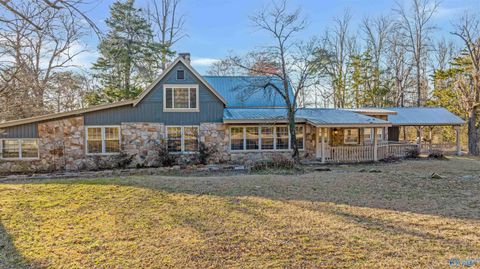 Apartment For Sale - 17871 County Road 89<br/> Mentone, AL 35984