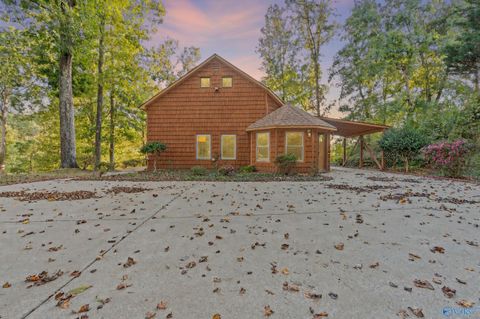 Photo of 215 County Road 404, Killen, AL 35645 (MLS # 21902205)