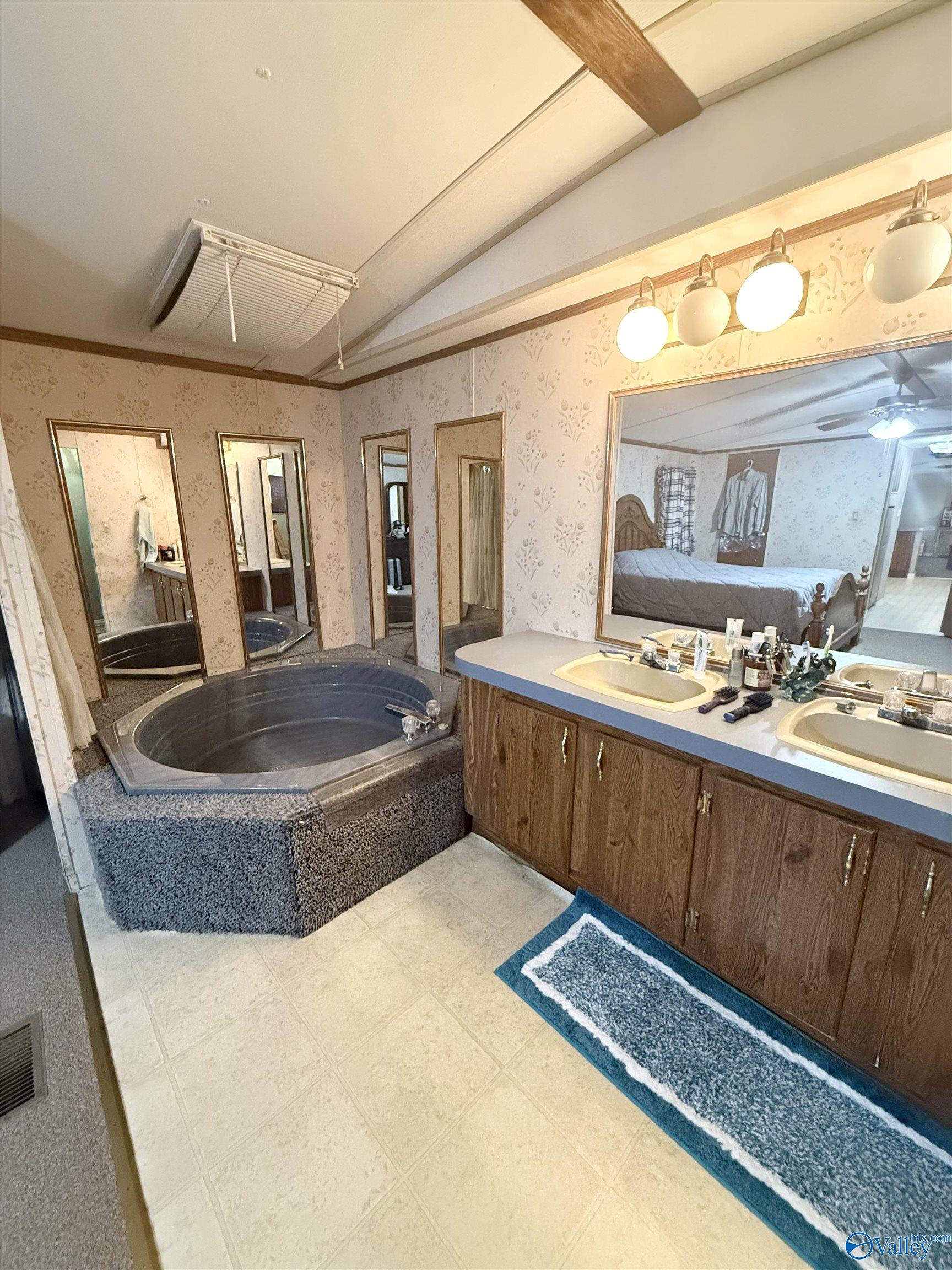 844 County Road 386, Albertville, Alabama image 12