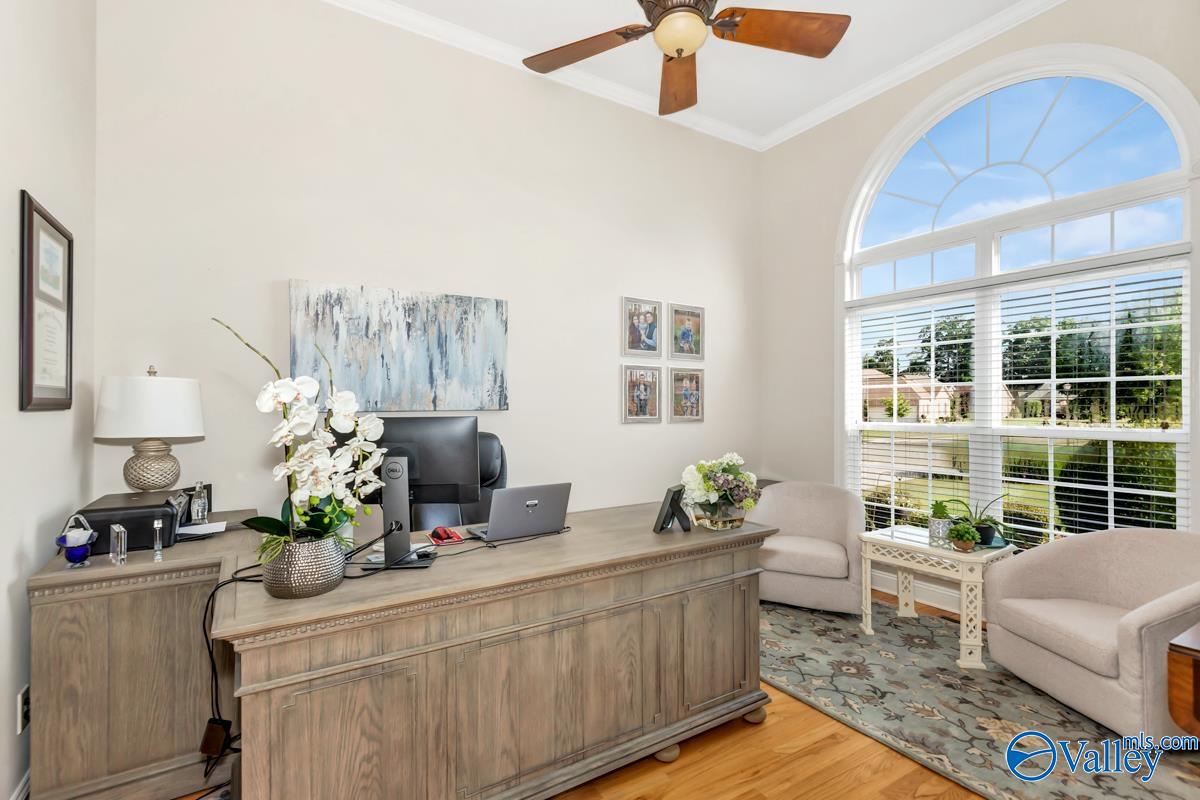 230 Bishop Farm Way NW