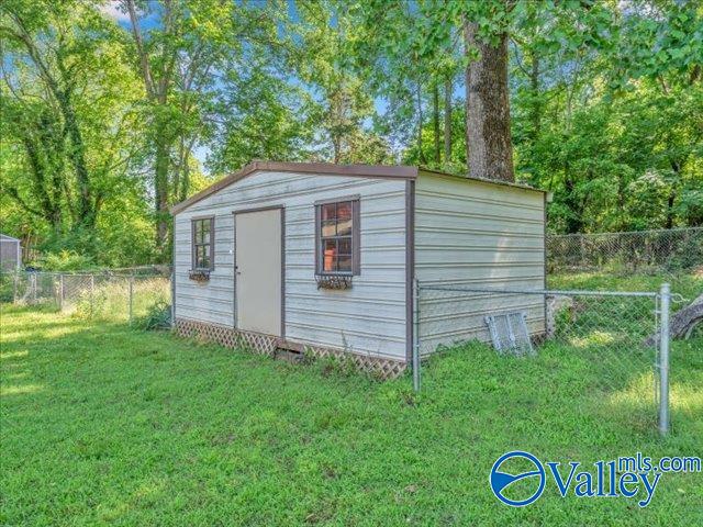1001 Hood Avenue, Scottsboro, Alabama image 9