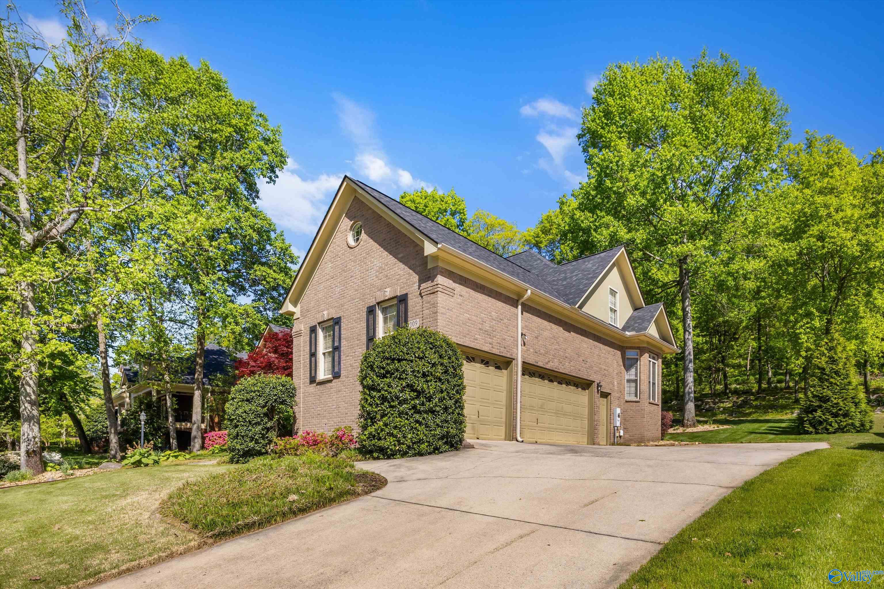 109 Highland Ridge Drive, Madison, Alabama image 3