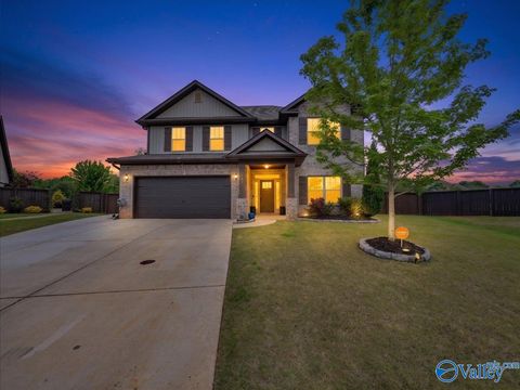 Homes For Sale - 101 Cupolo Circle<br/> Huntsville, AL 35806