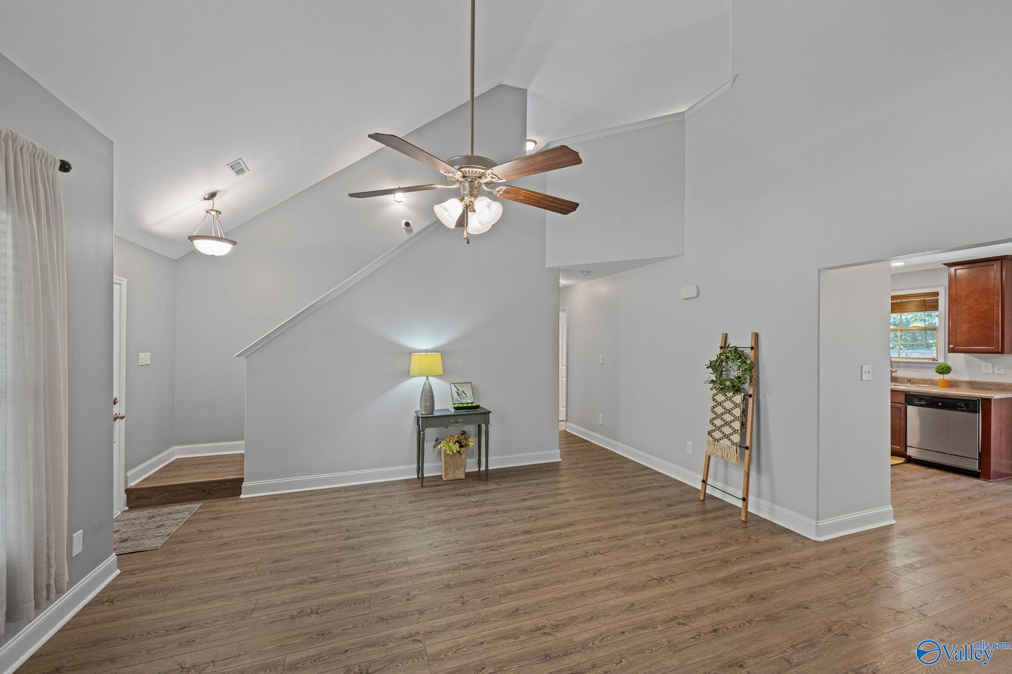 129 Alderwood Drive, Madison, Alabama image 9