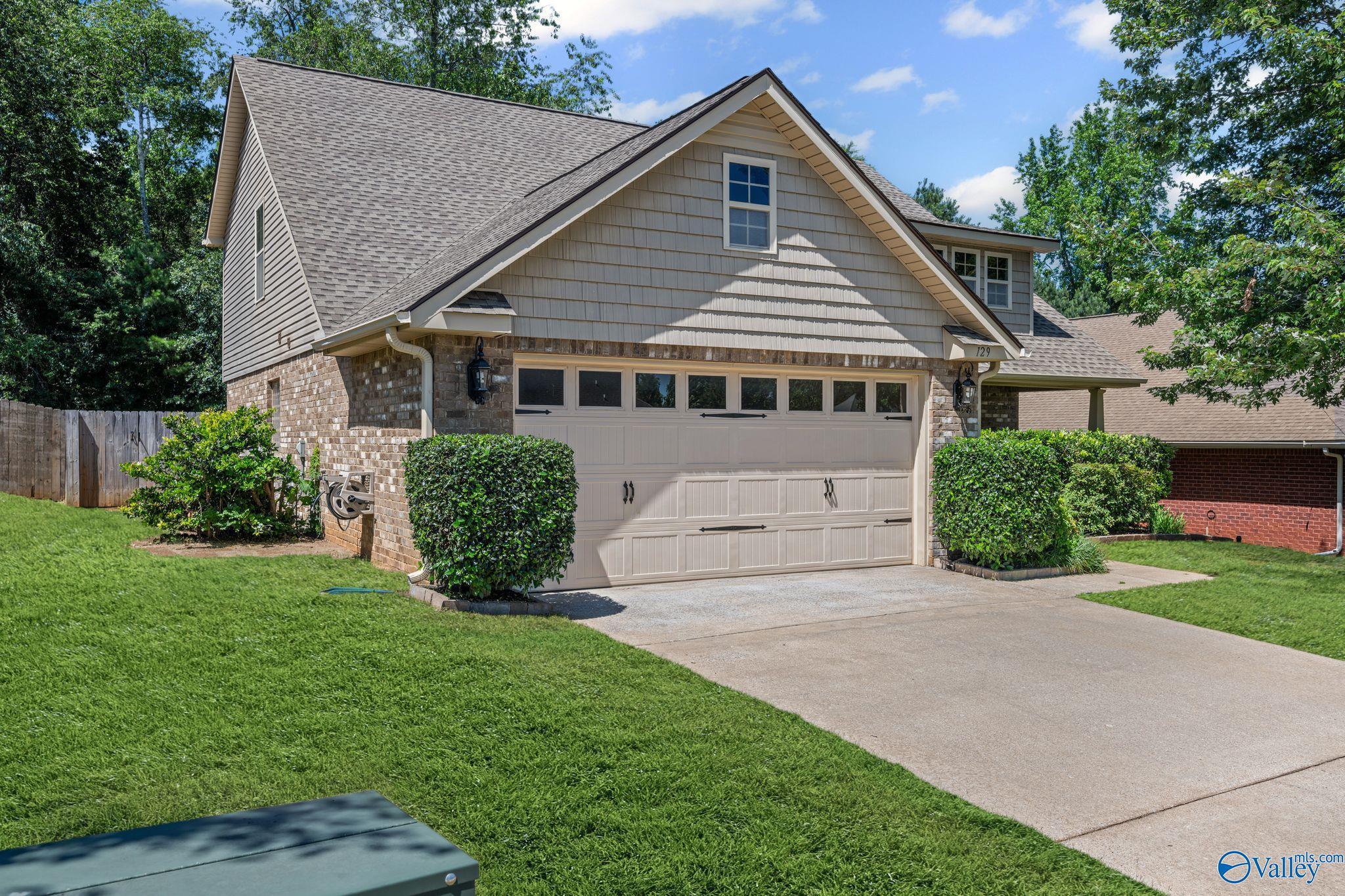 129 Alderwood Drive, Madison, Alabama image 3