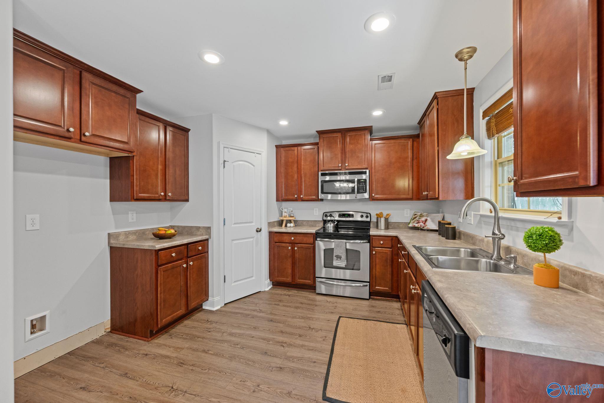 129 Alderwood Drive, Madison, Alabama image 12