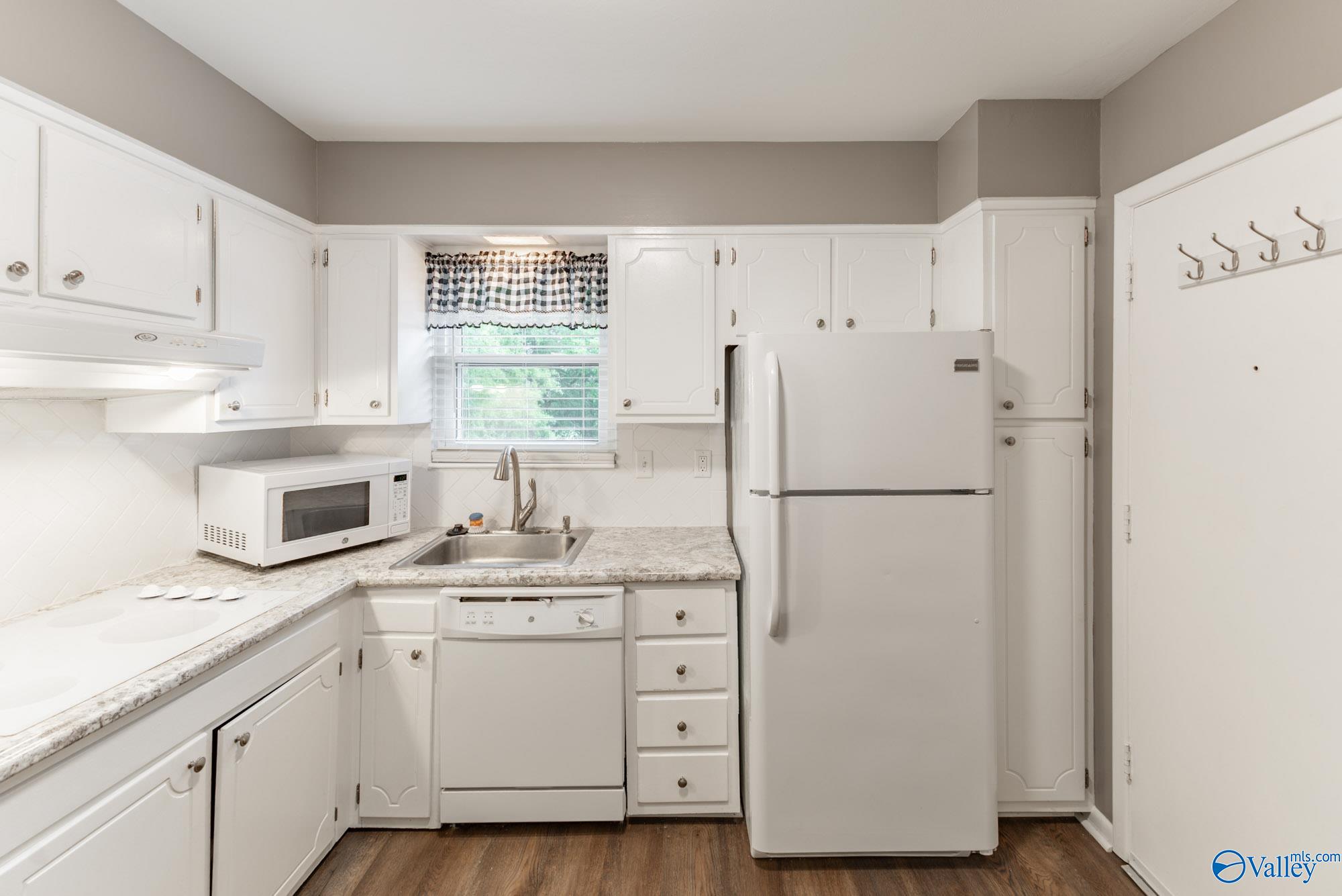 8207 Bailey Cove Road SE Unit C