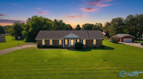 Homes For Sale - 128 Arrow Lands Trail<br/> Madison County, Meridianville, AL 35759
