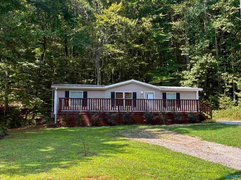 Homes For Sale - 110 Blowing Cave Road<br/> Gurley, AL 35748