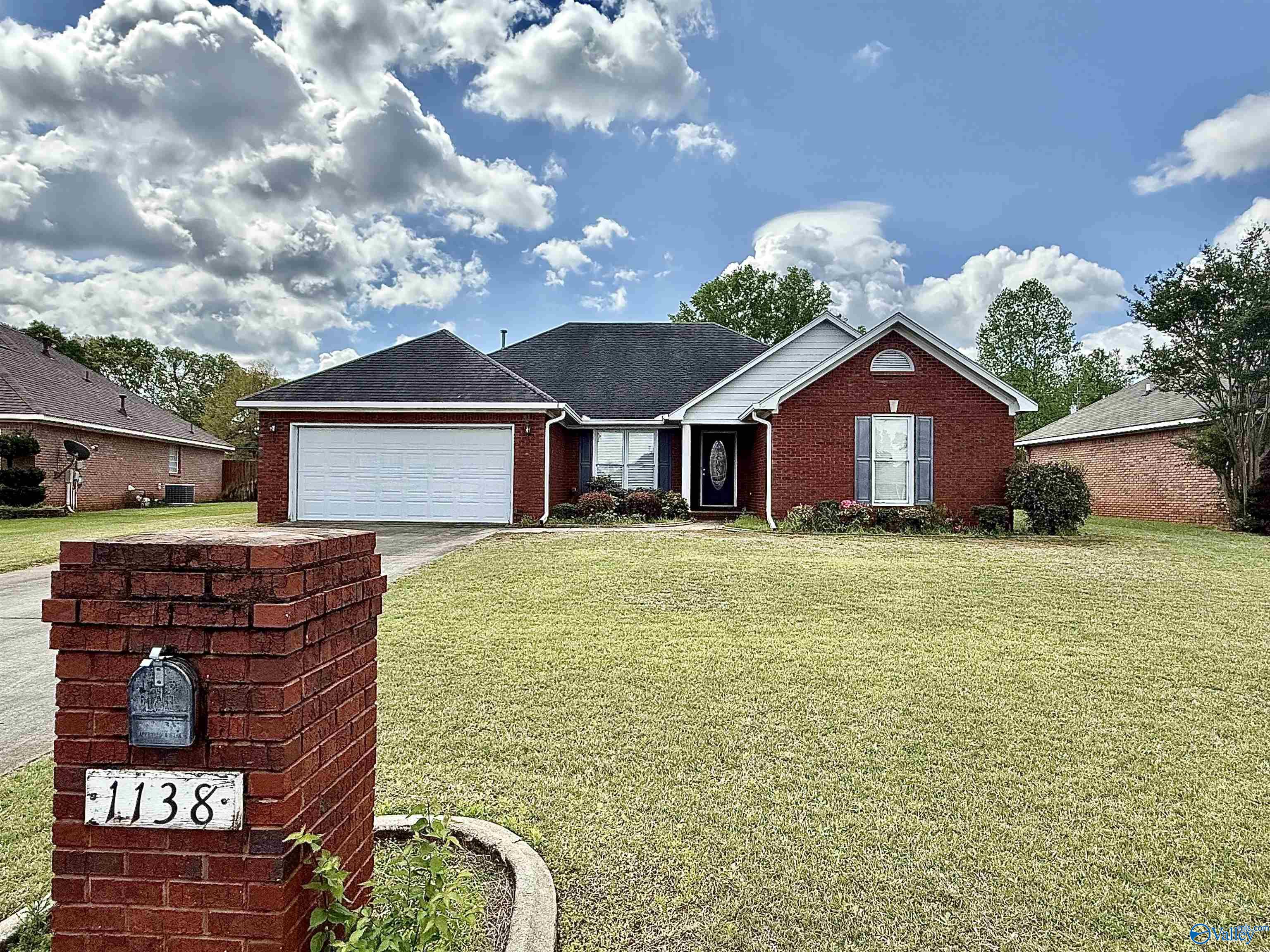 1138 London Place, Decatur, Alabama image 2