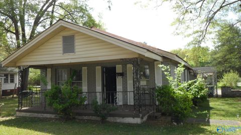 Homes For Sale - 901 Bain Avenue<br/> Attalla, AL 35954