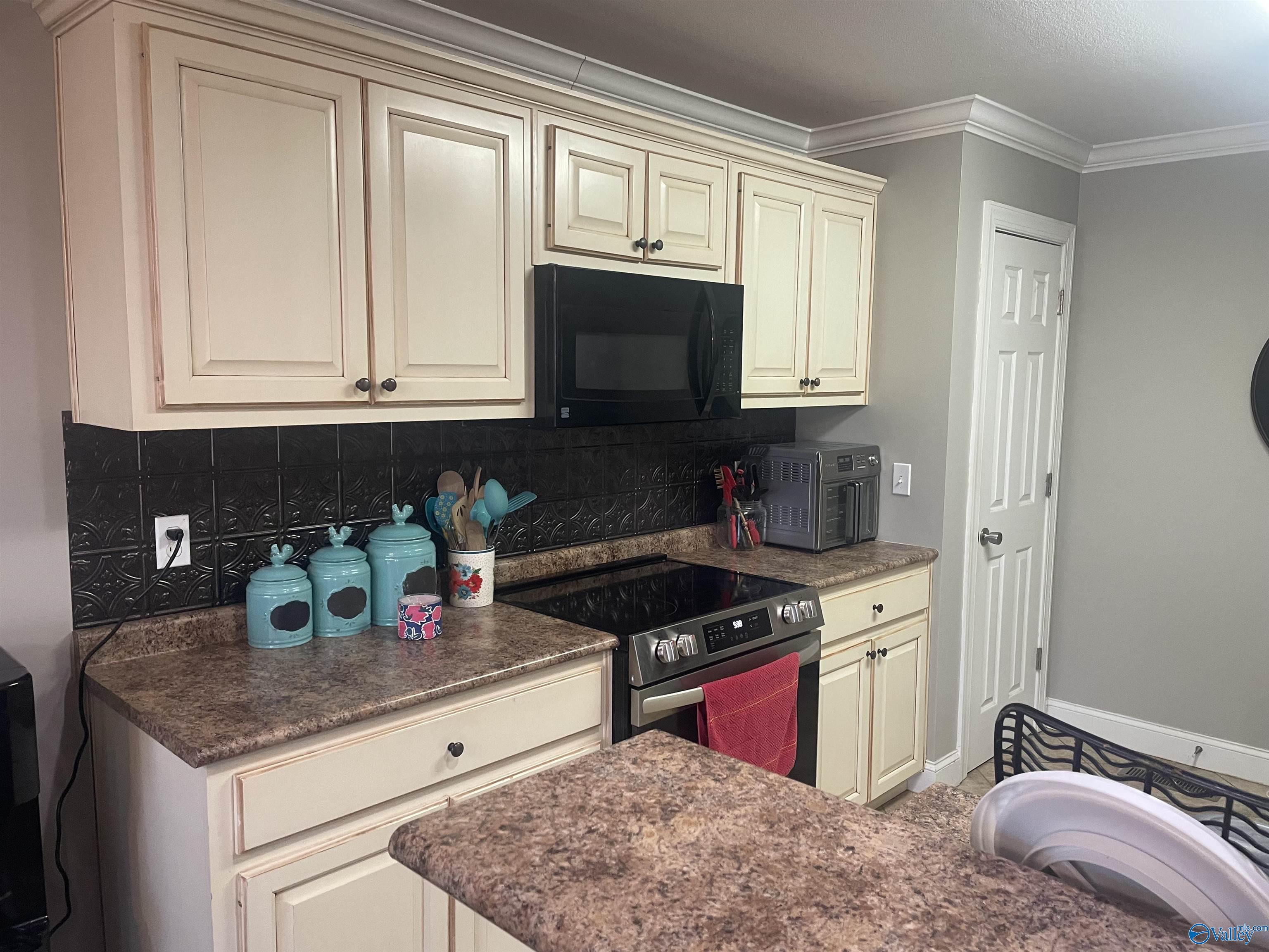 125 Saint Martin Drive, Rainbow City, Alabama image 9