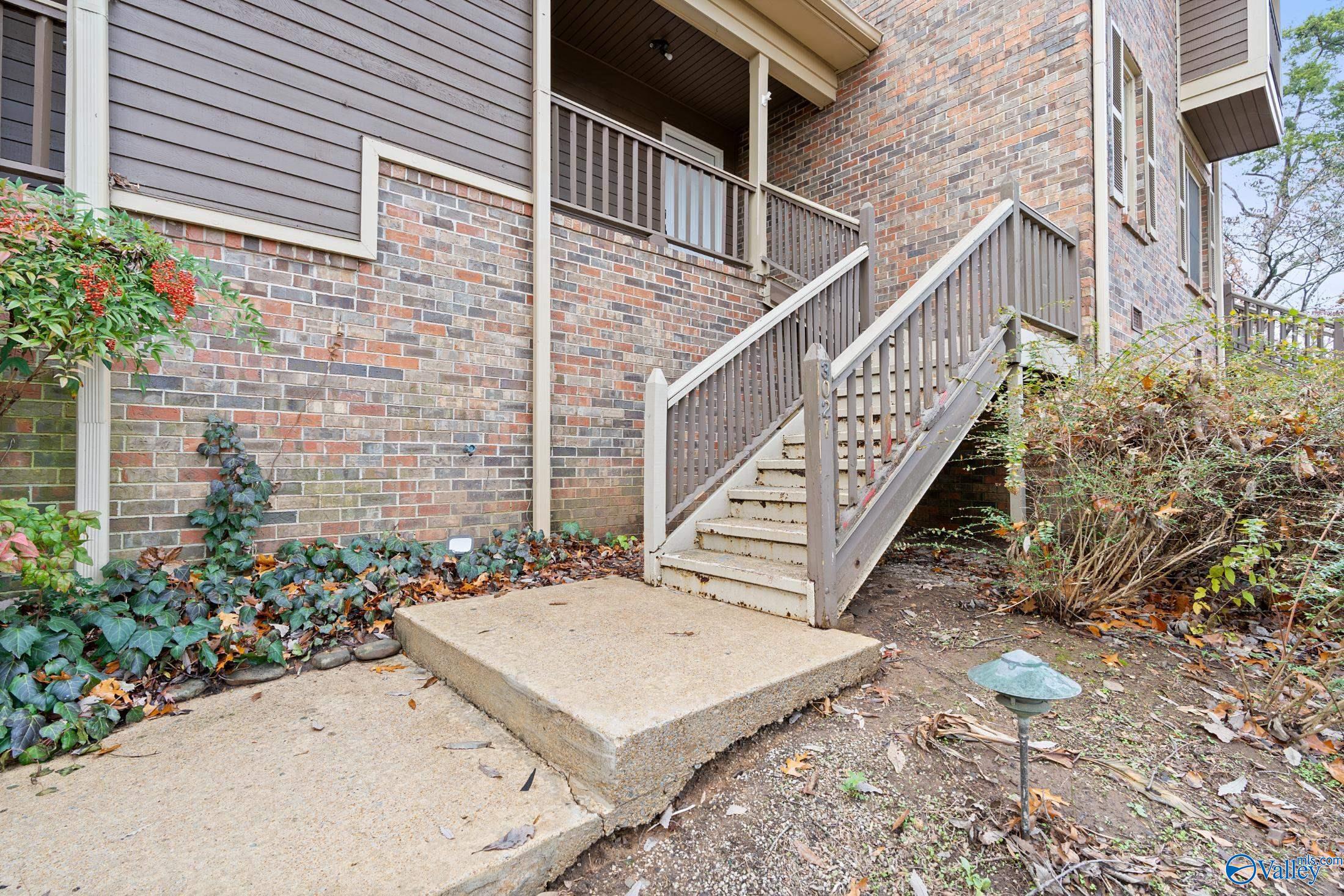 3021 Live Oak Lane, Huntsville, Alabama image 2