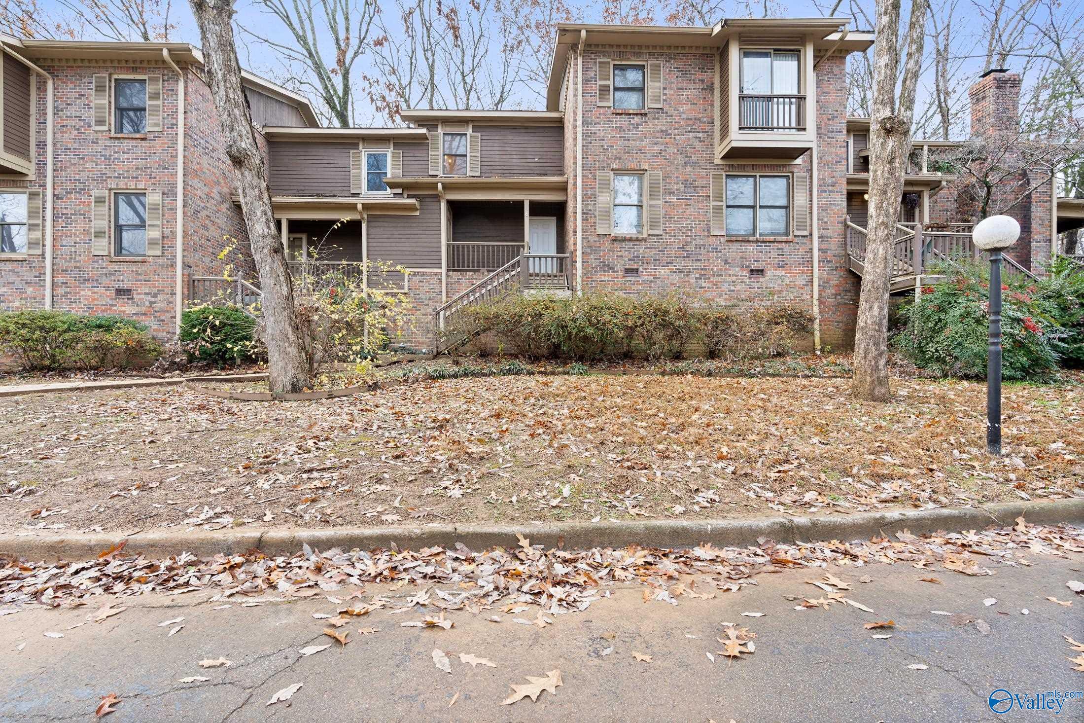 3021 Live Oak Lane, Huntsville, Alabama image 1