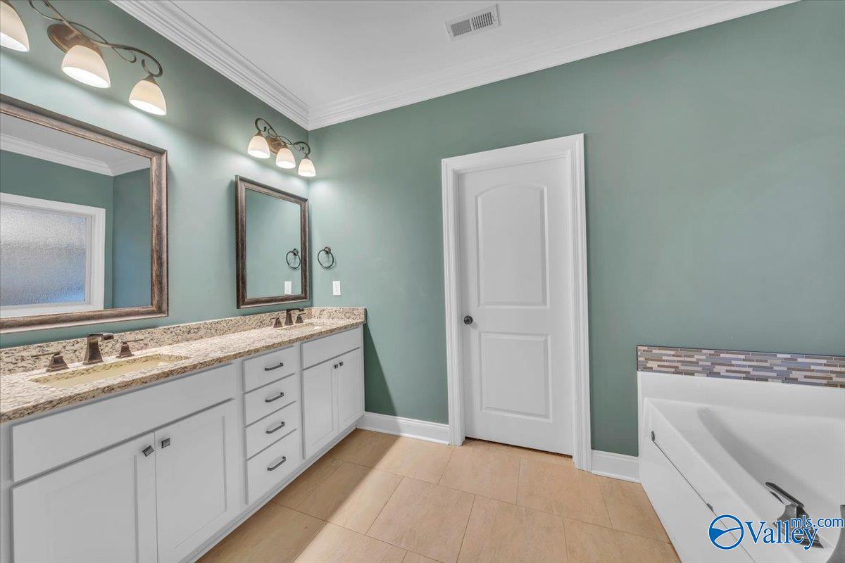 216 Somerscape Drive, Huntsville, Alabama image 13