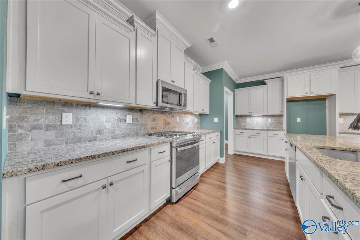 216 Somerscape Drive, Huntsville, Alabama image 6