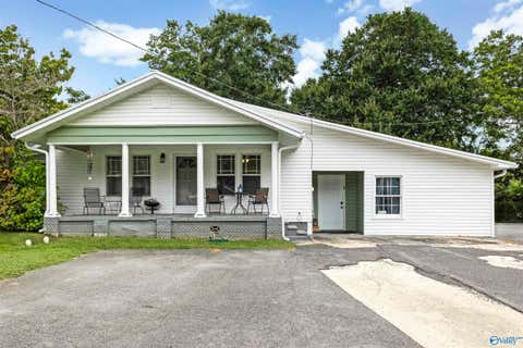 Homes For Sale - 106 Mccleskey Street<br/> Boaz, AL 35957
