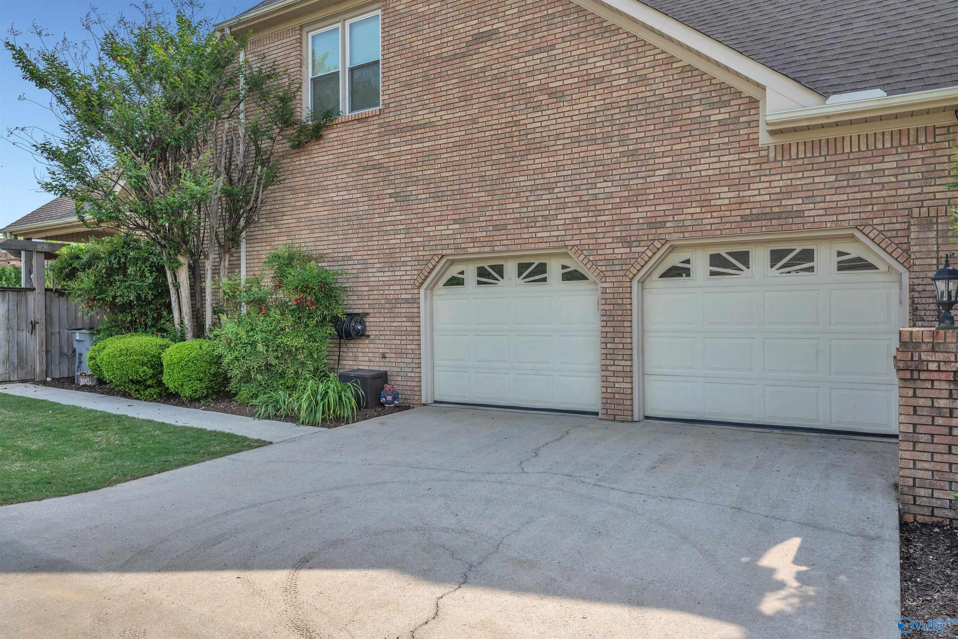 9176 Turtle Point Drive, Killen, Alabama image 45